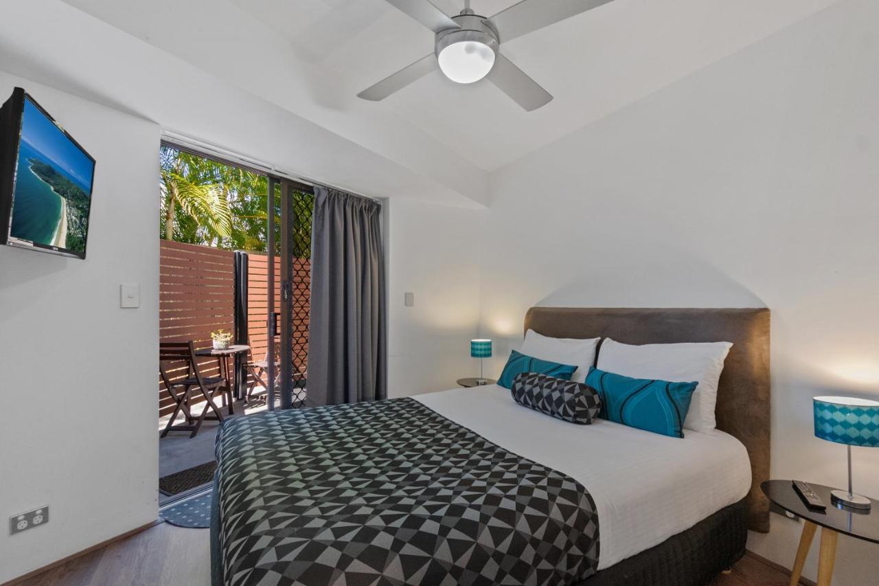 Noosa Boutique Apartments & Elkhorn Villas Екстериор снимка